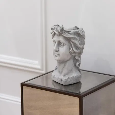 Apartment Lux Kamienica Noakowskiego 16 By Renters Warsaw