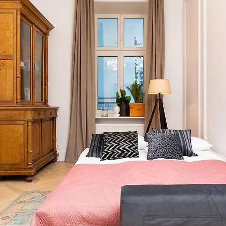 Lux Kamienica Noakowskiego 16 By Renters Warsaw