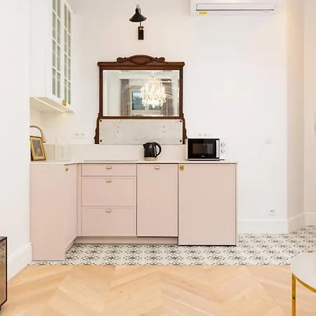Lux Kamienica Noakowskiego 16 By Renters Apartment Warsaw
